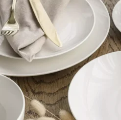 Filiżanka ze spodkiem DUKA EVERYDAY 250 ml biała porcelanowa