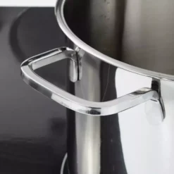 Garnek z pokrywą BERGHOFF HELIX 26 cm srebrny stalowy