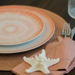 Talerz obiadowy DUKA SOLVIND 27.5 cm różowy biały porcelanowy