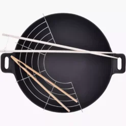 Wok z pokrywką i akcesoriami DUKA BJORN 30 cm czarny żeliwo