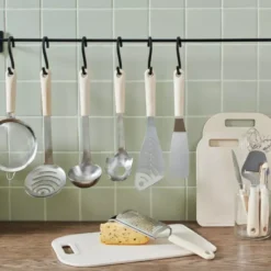 Łyżka cedzakowa GASTROMAX stal nierdzewna